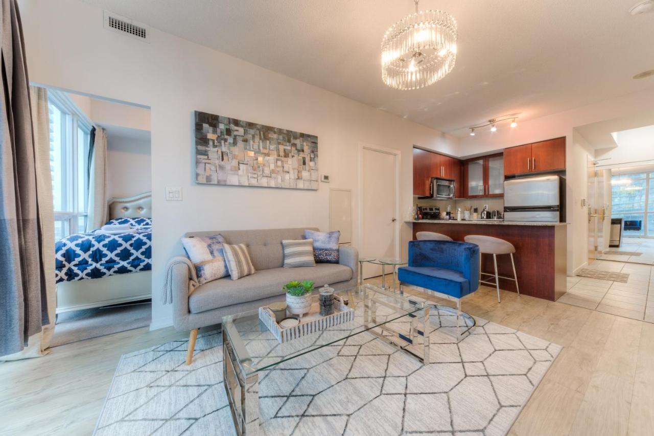 Stylish Newly Furnished Condo With Beautiful Lake View Торонто Экстерьер фото